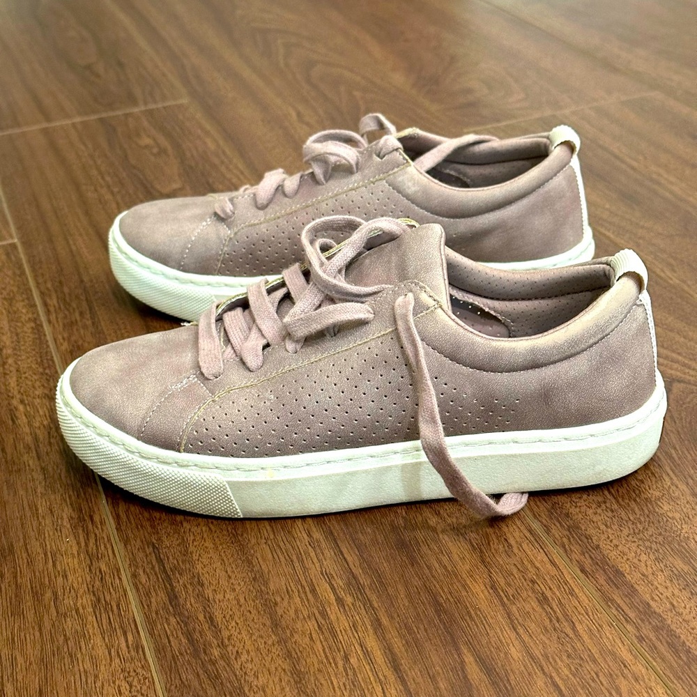 Ellen sneakers (Nordstrom) Dr scholls